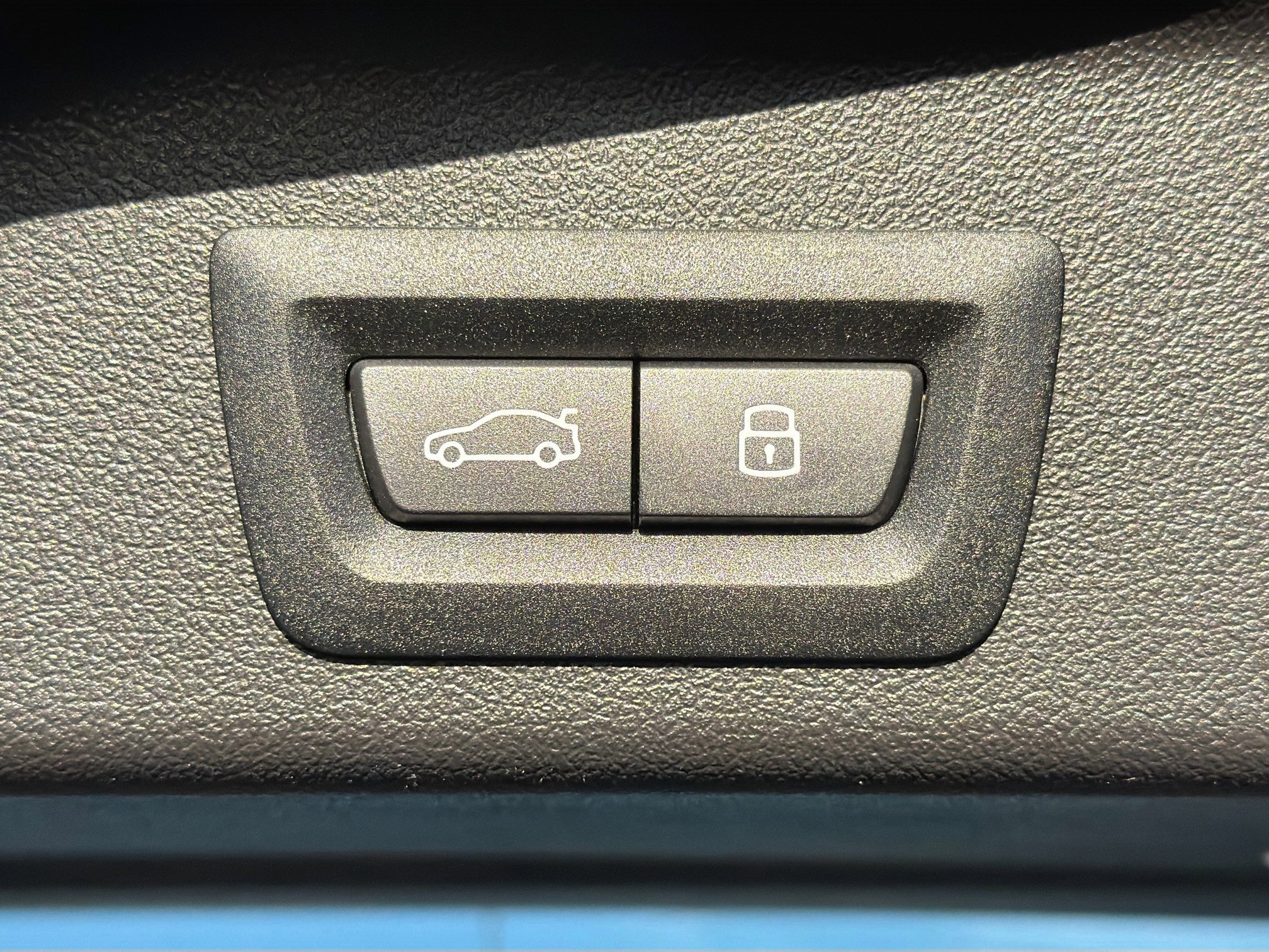 New 2026 BMW X5 xDrive50e w/ Executive Package image 13