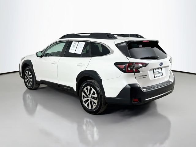 Used 2023 Subaru Outback Premium AWD/4WD image 7