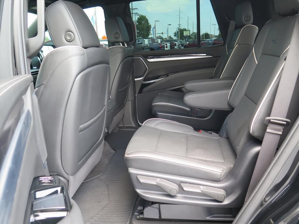 Certified 2025 Cadillac Escalade Sport w/ Touring Package AWD/4WD image 24