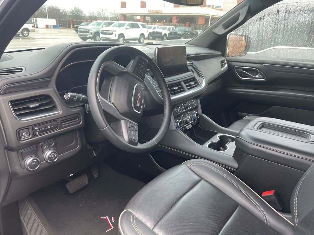 Used 2024 GMC Yukon SLT image 5