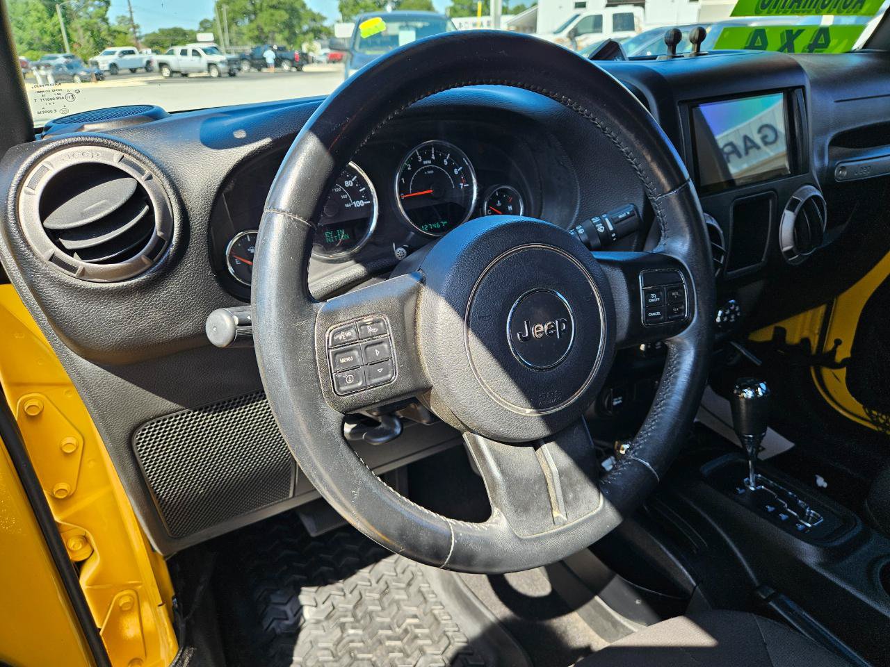 Used 2015 Jeep Wrangler Unlimited Sport w/ Connectivity Group AWD/4WD image 17