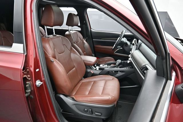 Used 2023 Kia Telluride EX w/ EX Captain's Chair Package FWD image 27