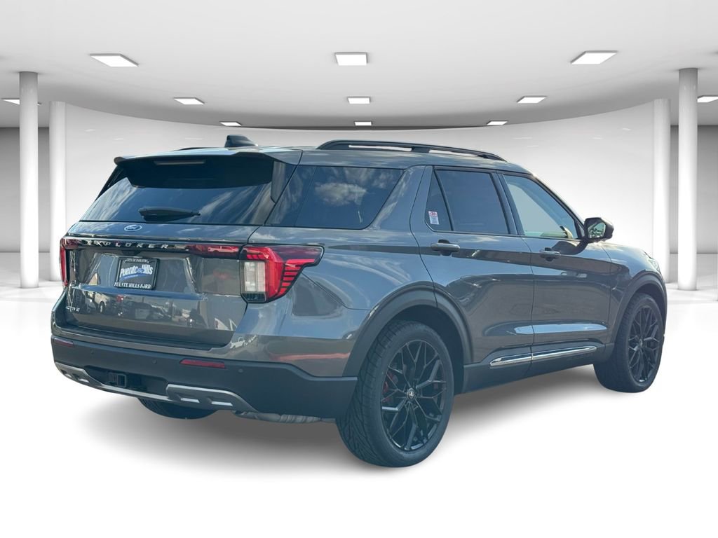 New 2025 Ford Explorer Active w/ Active Comfort Package image 4