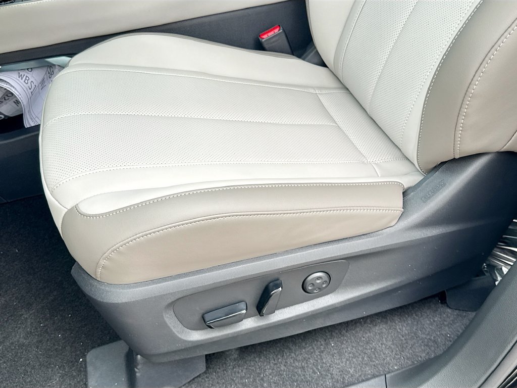 Certified 2026 INFINITI QX60 Luxe w/ Cargo Package FWD image 21