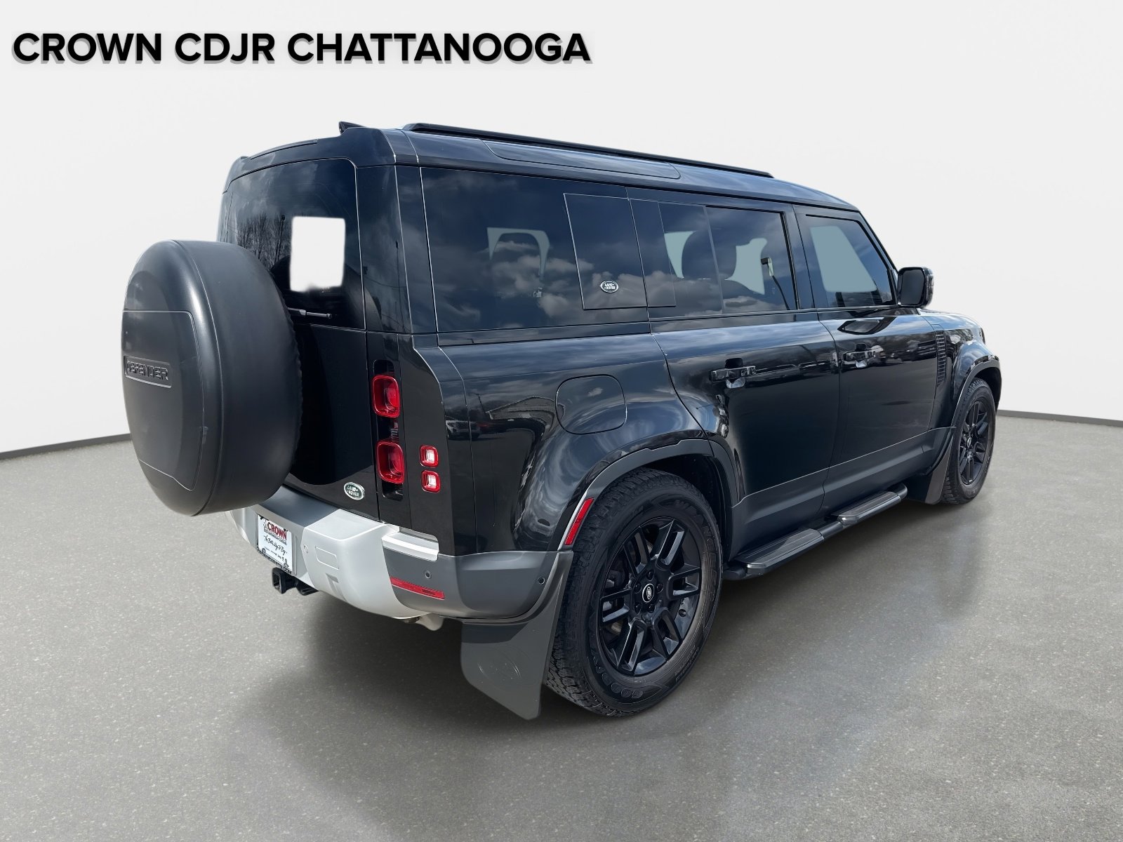 Used 2022 Land Rover Defender 110 S image 5