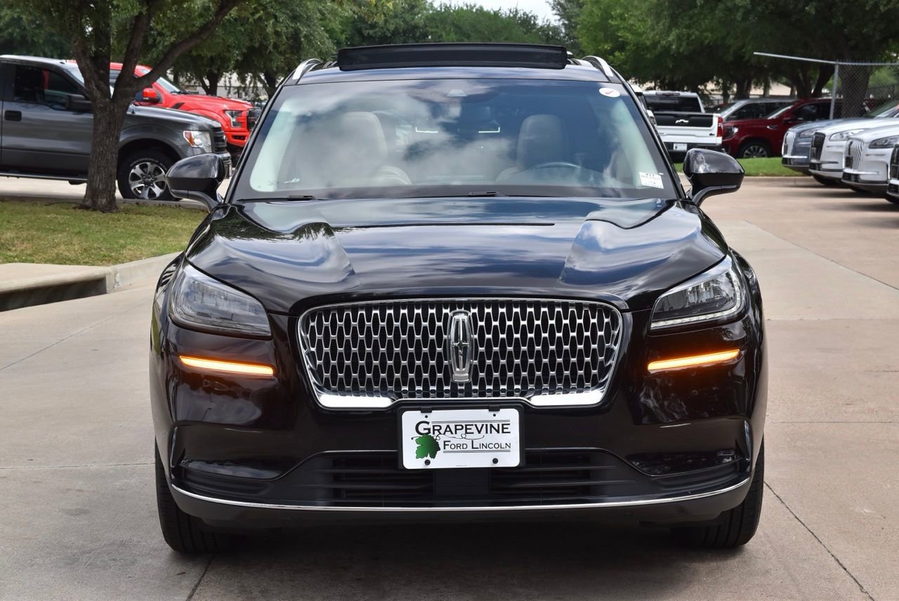 Used 2022 Lincoln Corsair FWD w/ Premium Package image 3