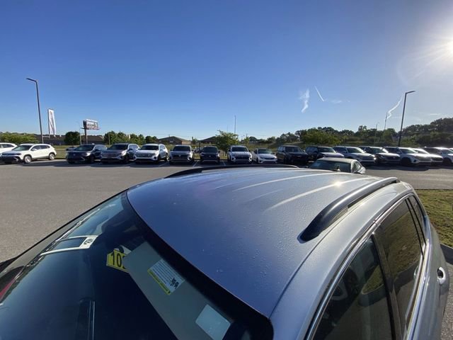 Used 2020 Volkswagen Tiguan SE AWD/4WD image 3