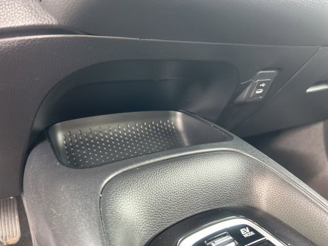 Used 2025 Toyota Corolla SE image 21