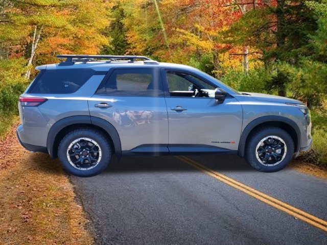 New 2026 Nissan Pathfinder Platinum w/ Cargo Package AWD/4WD image 2