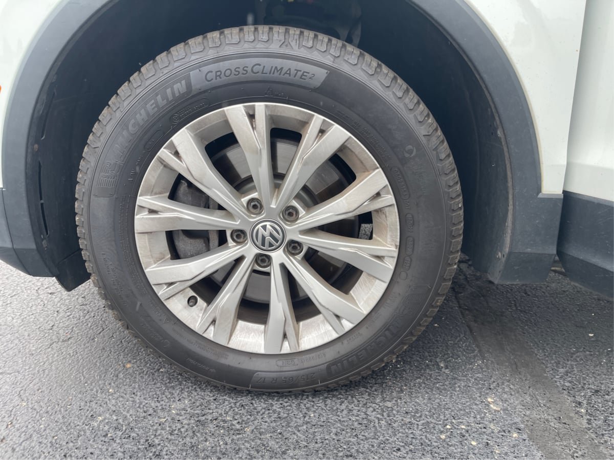 Used 2018 Volkswagen Tiguan SE w/ Panoramic Sunroof Package AWD/4WD image 20