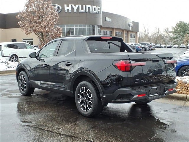Certified 2022 Hyundai Santa Cruz SEL w/ Activity Package image 4