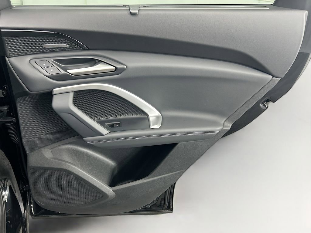 Certified 2025 Audi Q5 Premium Plus w/ Premium Plus image 26