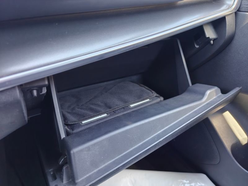 Used 2021 Nissan Rogue SV image 36