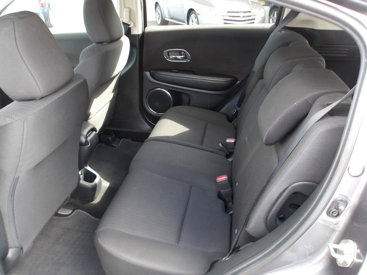 Used 2016 Honda HR-V EX image 10