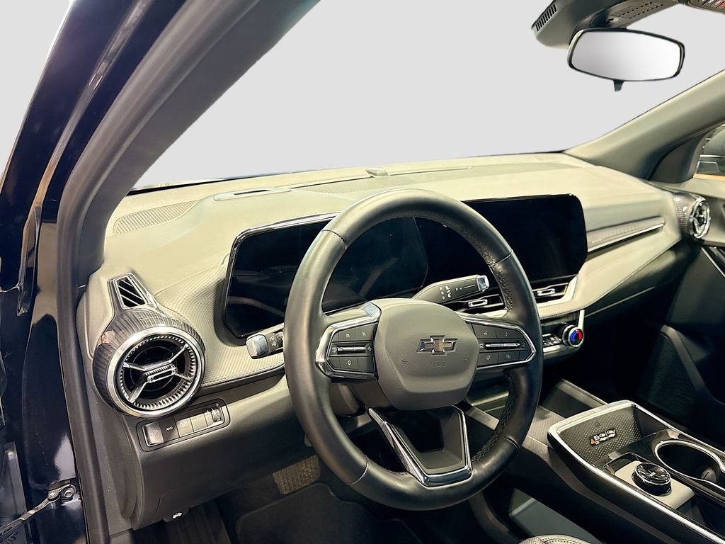 Used 2026 Chevrolet Equinox LT w/ Convenience Package II AWD/4WD image 9