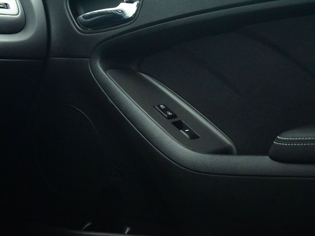 Used 2018 Kia Forte S image 14