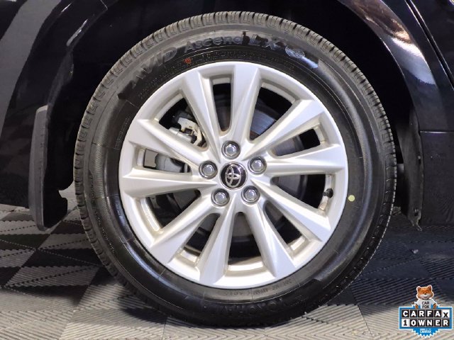 Used 2025 Toyota Corolla LE w/ LE Premium Package AWD/4WD image 27