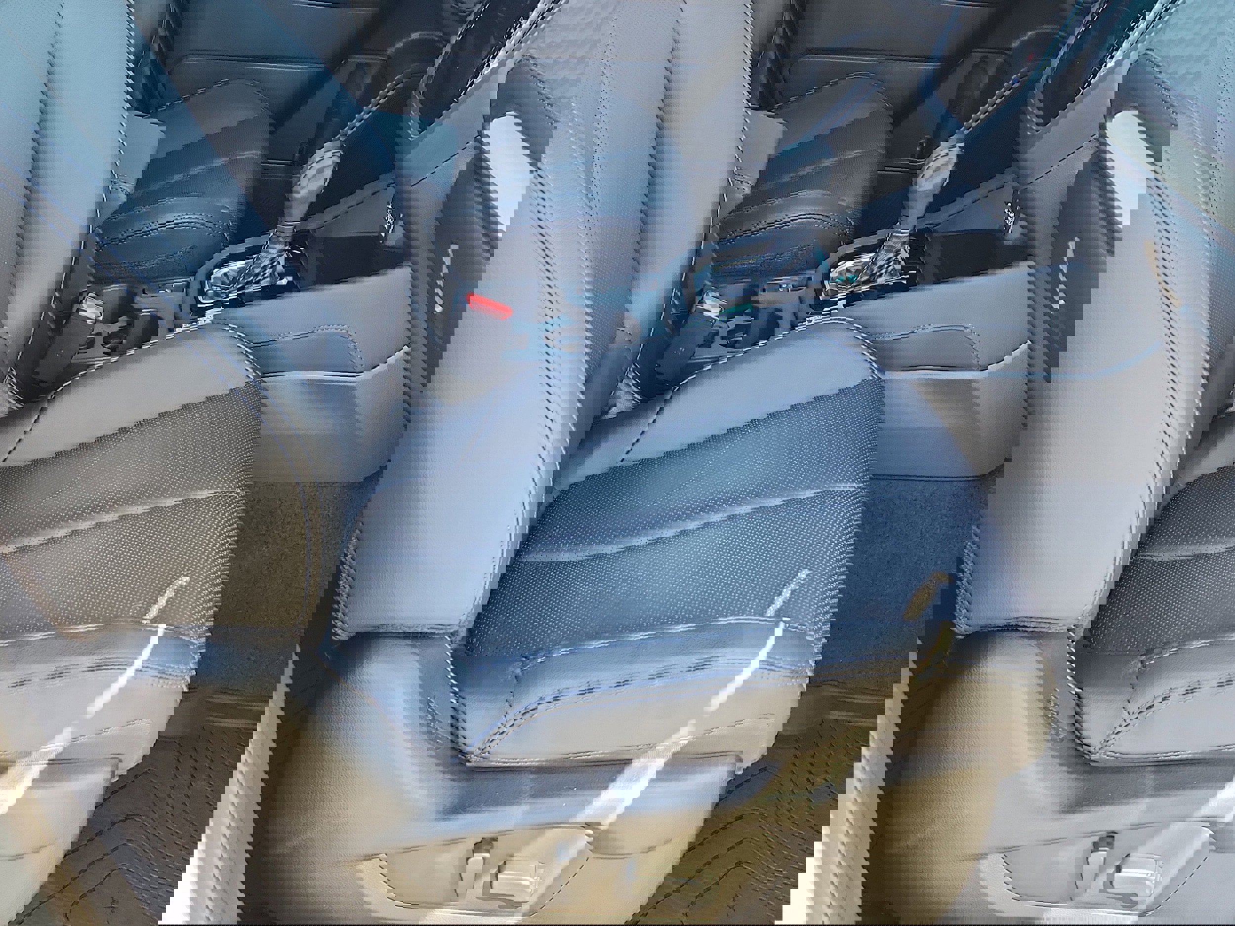 Used 2025 Subaru Forester Limited w/ Popular Package #2 image 13