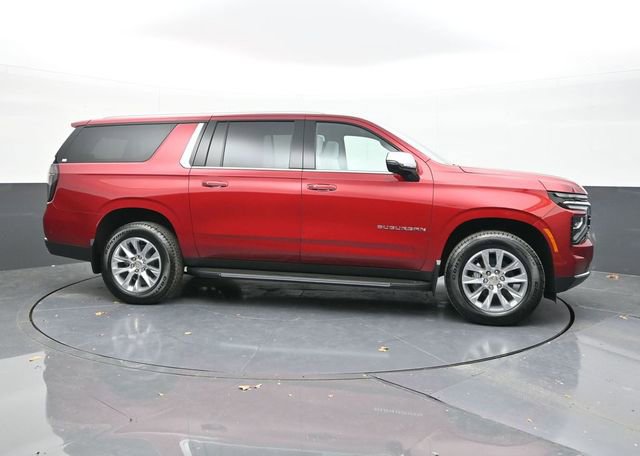 New 2025 Chevrolet Suburban Premier image 19