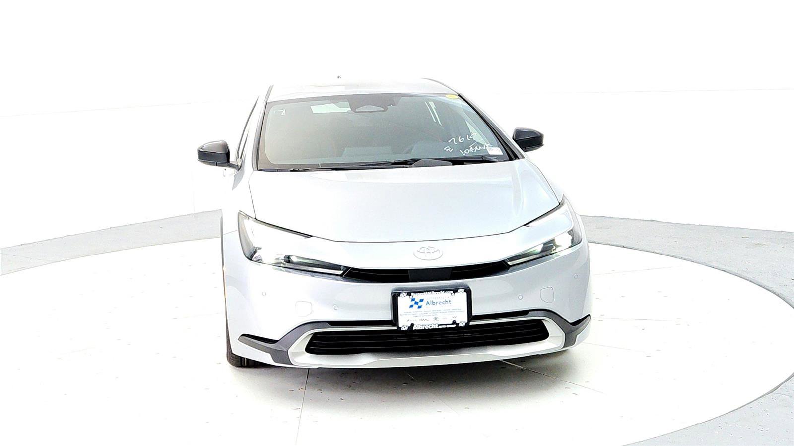 New 2026 Toyota Prius Plug-In Hybrid image 8