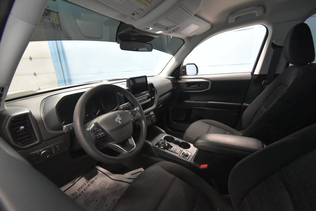 Used 2021 Ford Bronco Sport image 2