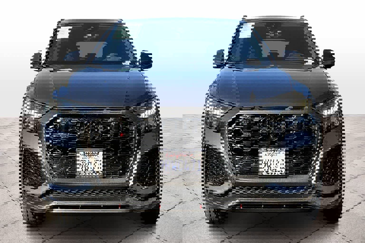 Used 2020 Audi RS Q8 w/ Carbon Optic Package image 3