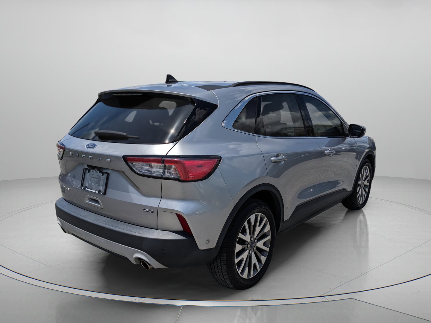 Used 2021 Ford Escape Titanium FWD image 8