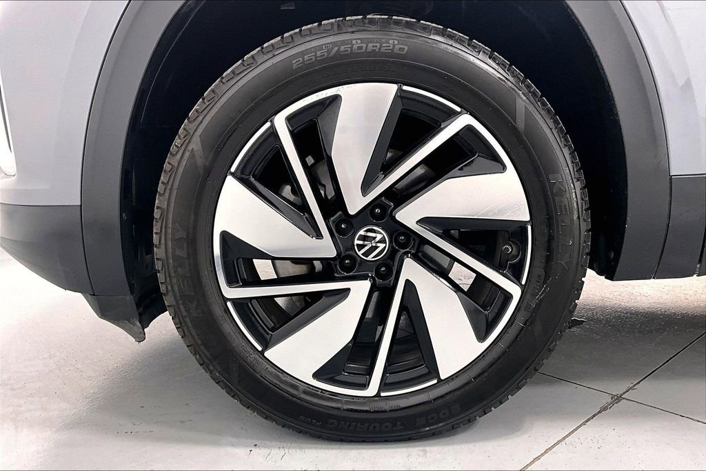 Used 2024 Volkswagen Atlas SE AWD/4WD image 8