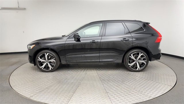 Certified 2023 Volvo XC60 B6 Ultimate w/ Climate Package image 5