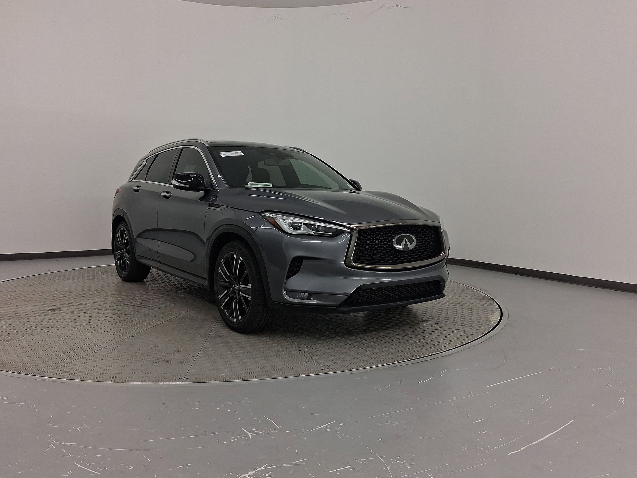 Used 2021 INFINITI QX50 Luxe w/ Appearance Package image 7