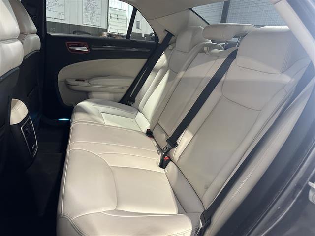 Used 2019 Chrysler 300 Touring L w/ Quick Order Package 22F image 18