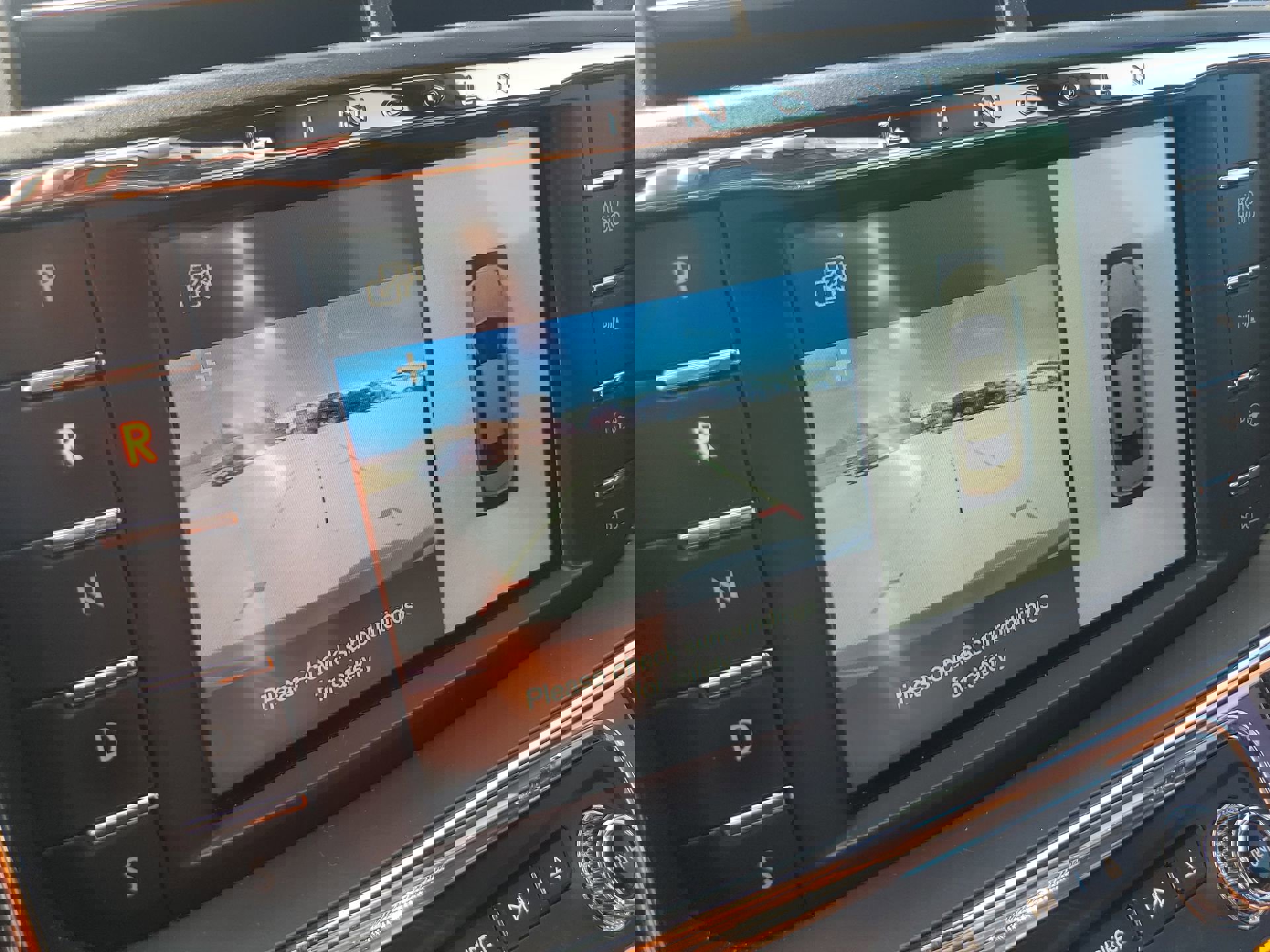 Used 2018 Lincoln Continental Reserve AWD/4WD image 23