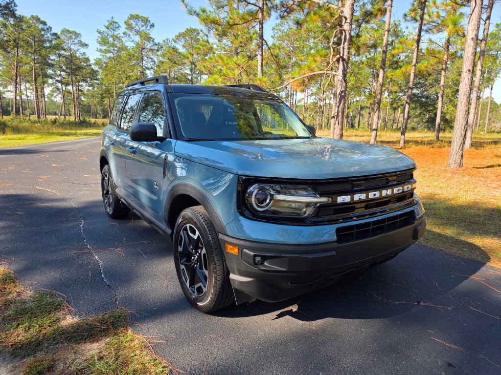 Used 2022 Ford Bronco Sport Outer Banks w/ Tech Package AWD/4WD image 7