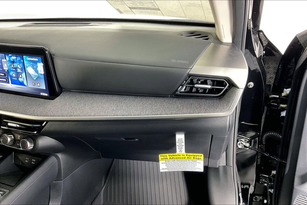 New 2026 Nissan Kicks S image 18