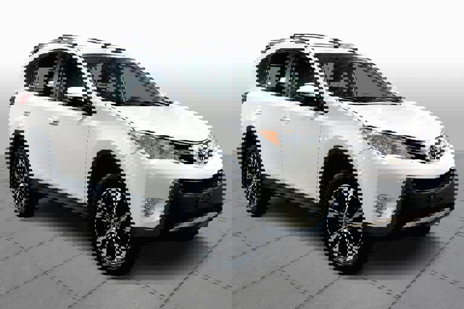 Used 2015 Toyota RAV4 Limited w/ Technology Package image 3