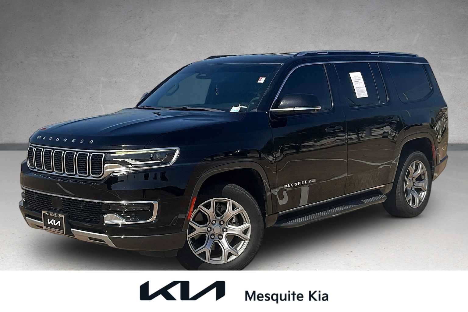 Used 2022 Jeep Wagoneer Series II AWD/4WD image 1