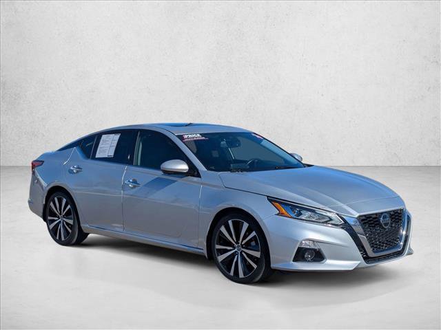 Used 2020 Nissan Altima 2.0 Platinum image 3