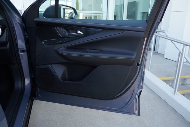 New 2025 Chevrolet Equinox EV LT image 15