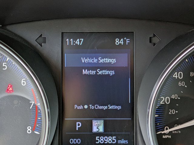 Used 2021 Toyota C-HR LE FWD image 11