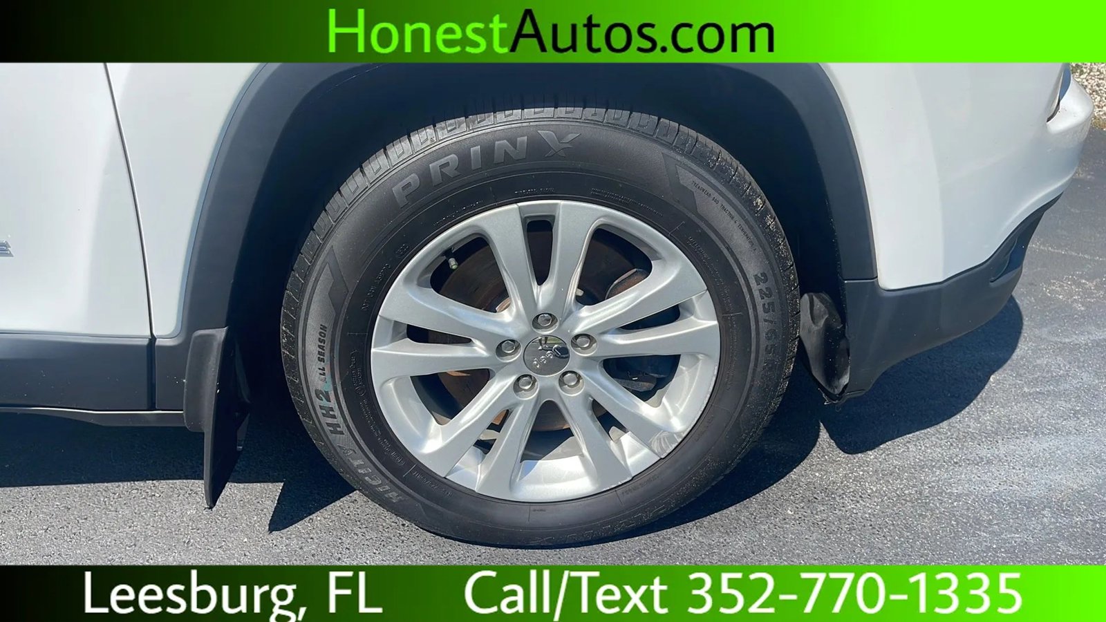Used 2015 Jeep Cherokee Sport FWD image 26