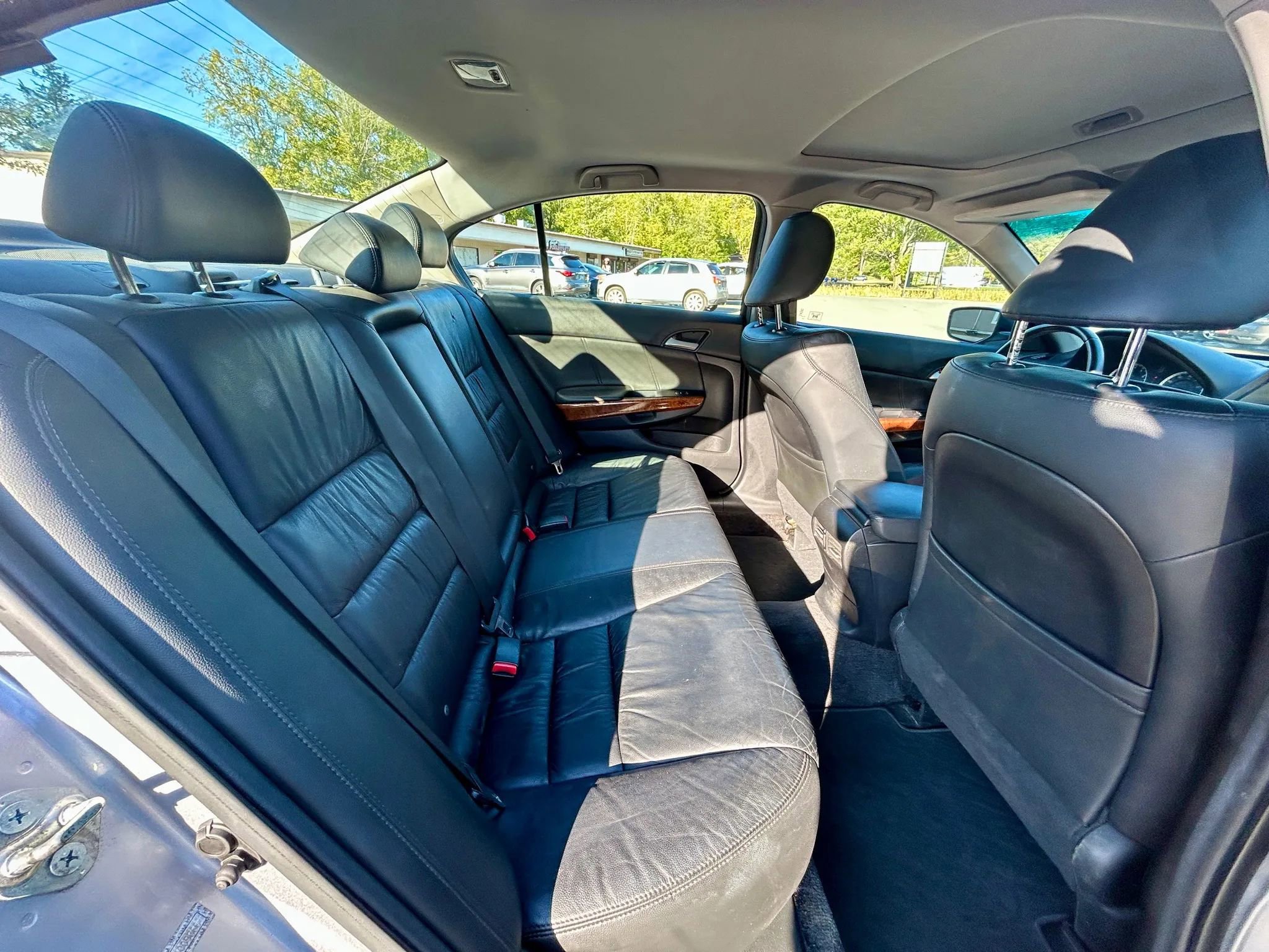 Used 2011 Honda Accord EX-L image 14