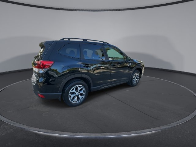 Certified 2022 Subaru Forester Premium w/ Popular Package #2 AWD/4WD image 8