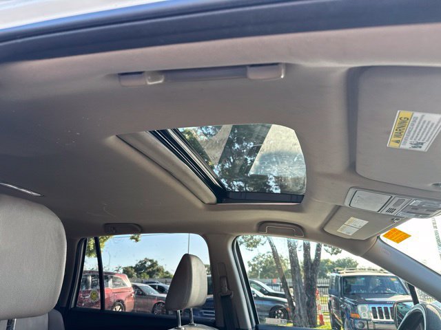 Used 2017 Honda Pilot EX-L image 12
