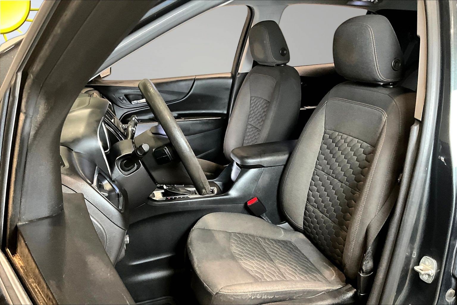 Used 2020 Chevrolet Equinox LT FWD image 21