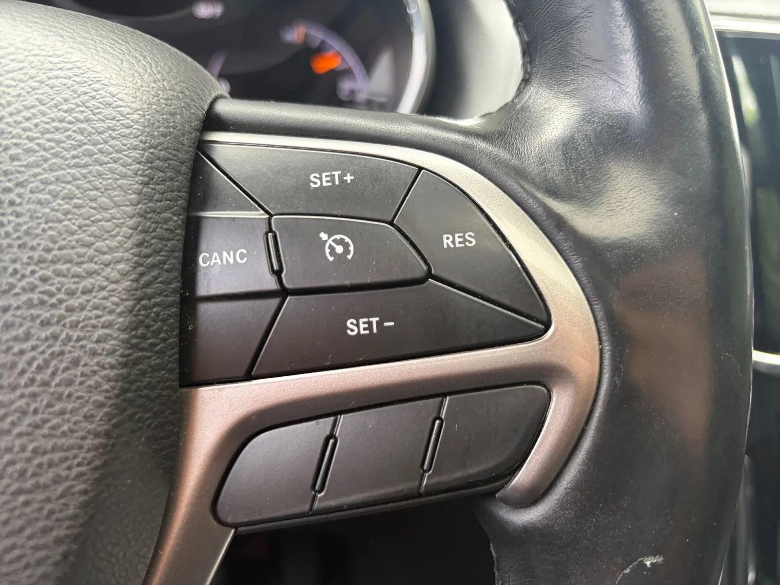 Used 2019 Jeep Grand Cherokee Altitude AWD/4WD image 31