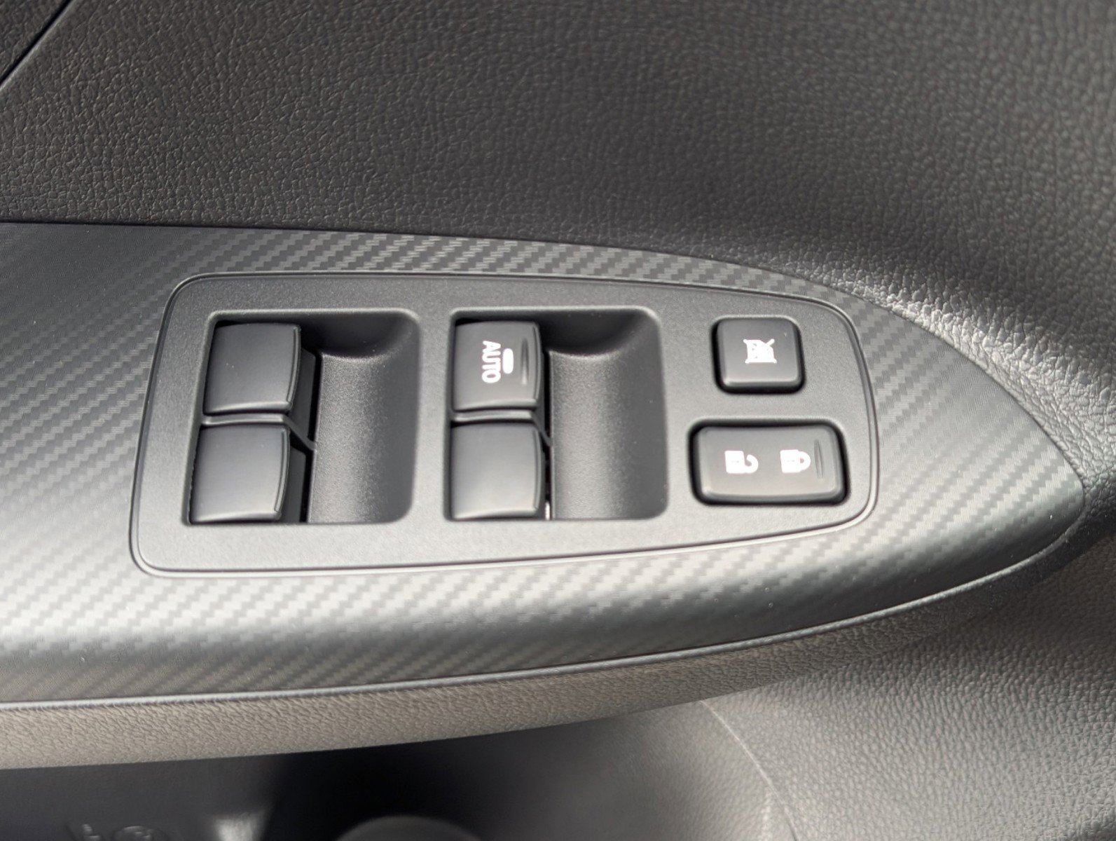 New 2025 Mitsubishi Eclipse Cross ES image 15