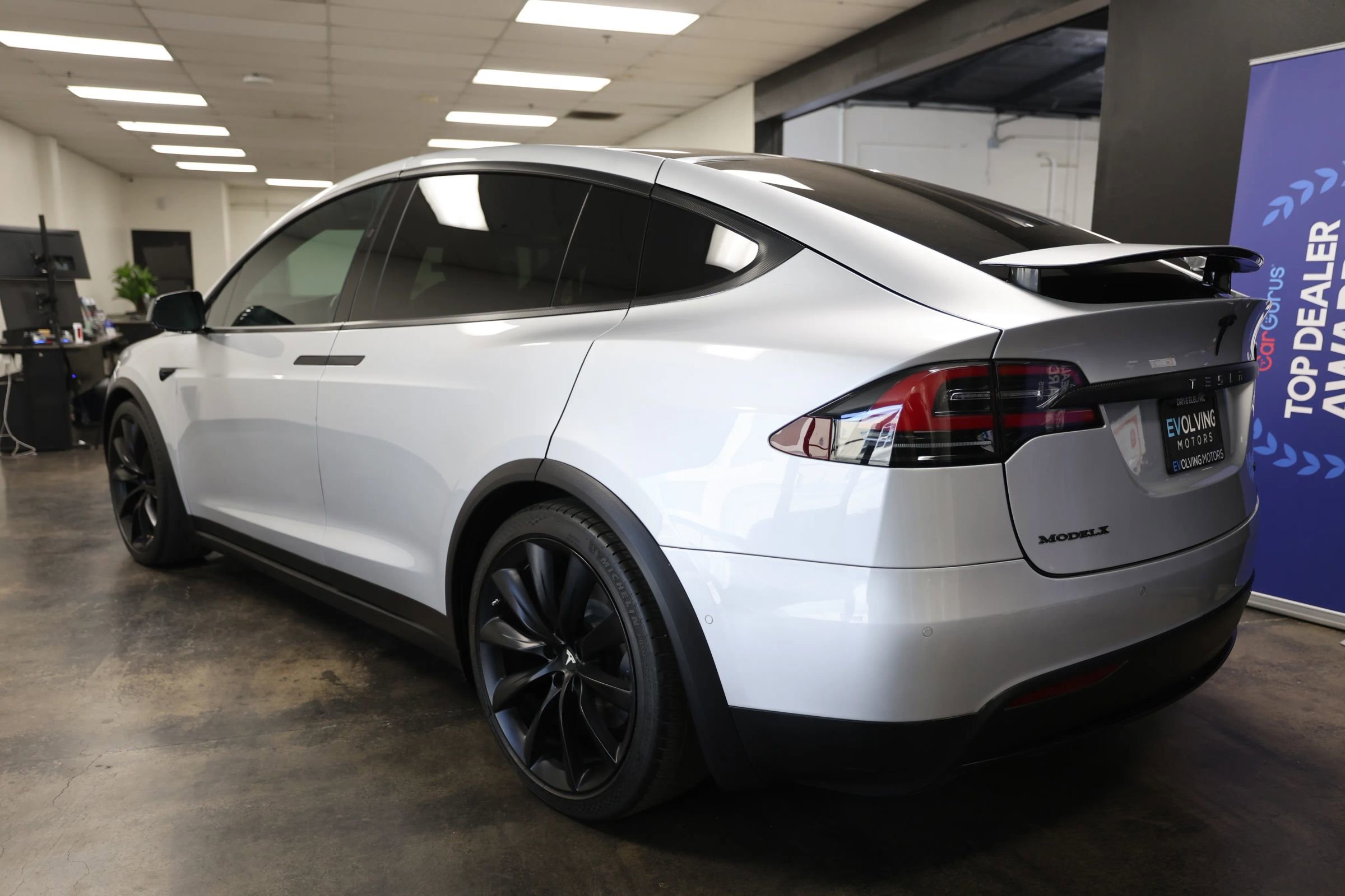 Used 2017 Tesla Model X 100D AWD/4WD image 10