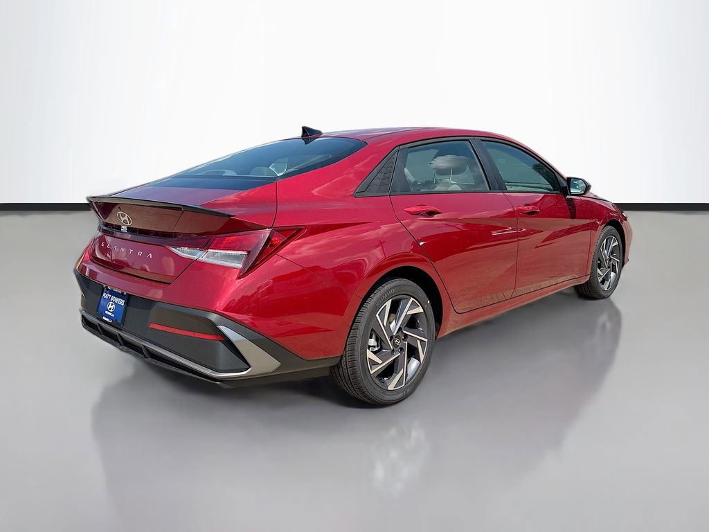 New 2025 Hyundai Elantra Sport image 5
