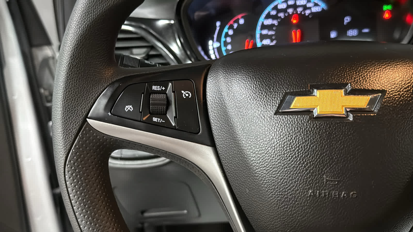 Used 2018 Chevrolet Spark LT FWD image 12