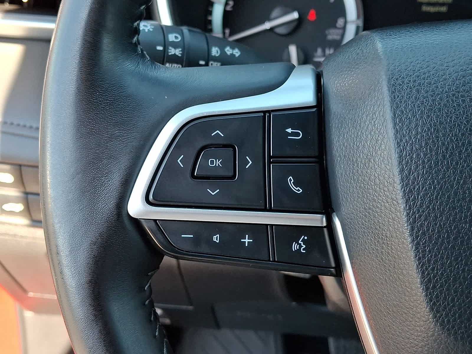 Used 2022 Toyota Highlander XSE AWD/4WD image 26